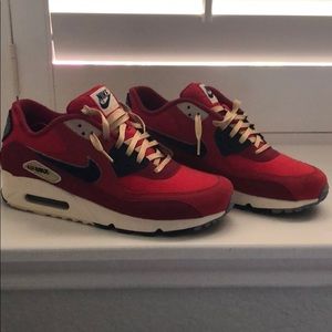 Nike Air Max 90 Premium Red Shoe 858954-600